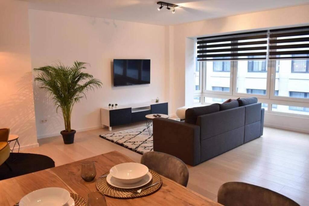 Vernieuwd Appartement Op 200M Van De Zee Oostende Exterior foto